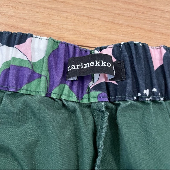 Marimekko x Uniqlo wide leg pants w/ patterned cuffs - Picture 2 of 8